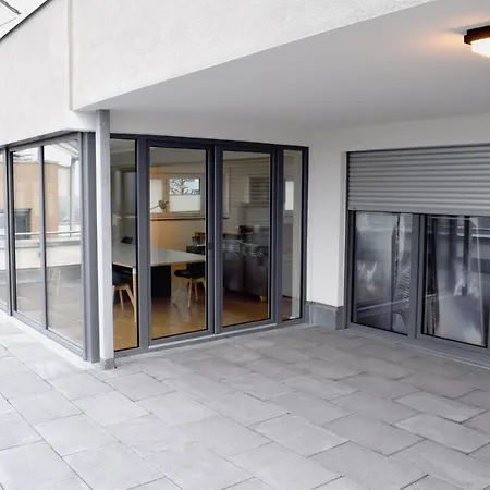 Luxury Mit 2 Schlafzimmer V3 شقة *