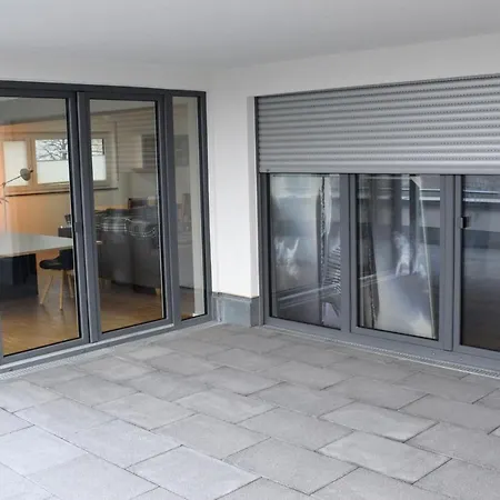 Luxury Mit 2 Schlafzimmer V3 شقة *